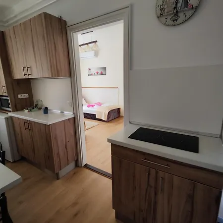 Havasi Ueduelohaz Apartment Gyenesdias