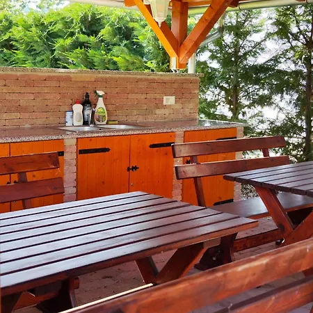 Havasi Ueduelohaz * Gyenesdias