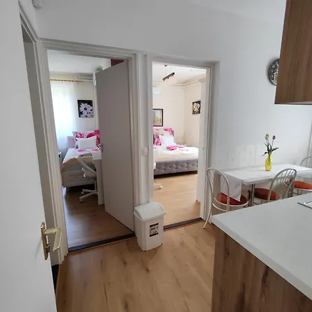 Havasi Ueduelohaz Апартаменты *