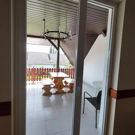 Havasi Ueduelohaz Gyenesdias
