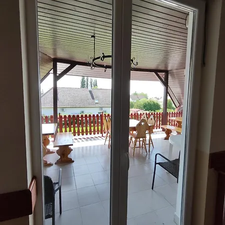 Havasi Ueduelohaz Apartment